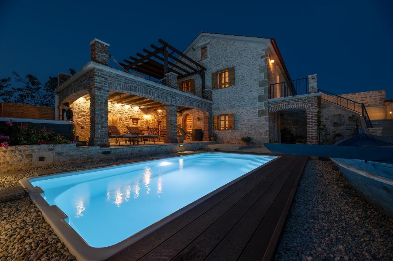 Villa Romantika Dalmacija Nin Exteriör bild